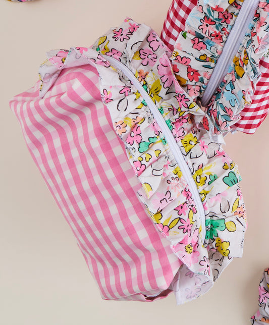 Beauty case with frills and matching scrunchie